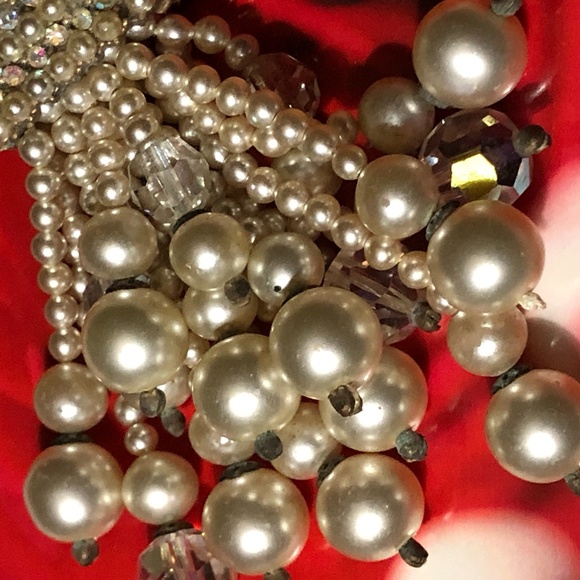 Vintage Pearl, Crystal, Rhinestone Dangle Brooch - Picture 5 of 7